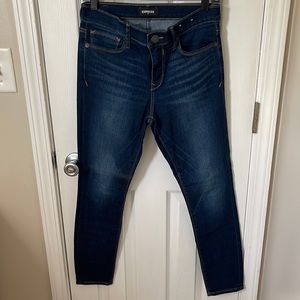 Size 6S mid rise legging